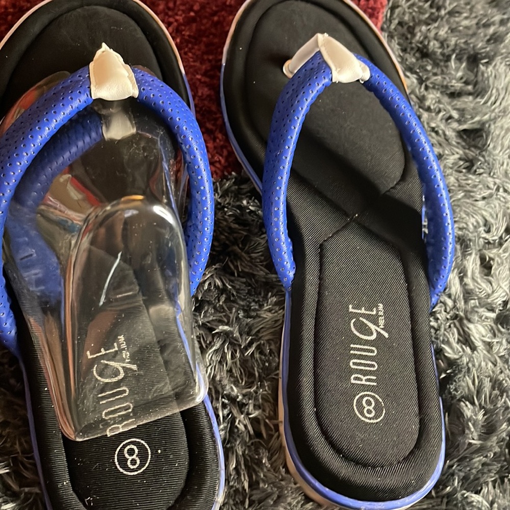 Flip-flops - Picture 4 of 4
